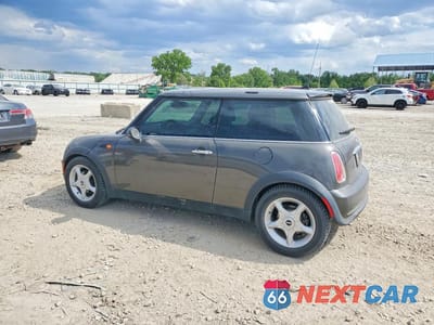 Drugie zdjęcie samochodu z przodu: 2006 MINI COOPER VIN:WMWRC33536TK71324 - miniatura