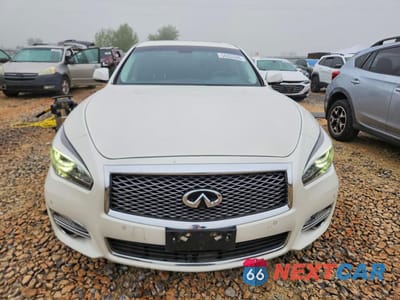 Piąte zdjęcie samochodu w środku: 2019 INFINITI Q70 3.7 LUXE VIN:JN1BY1AR2KM585554 - miniatura