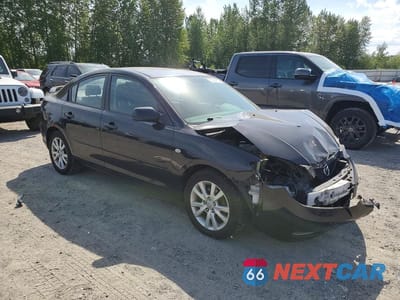 Czwarte zdjęcie samochodu z boku: 2008 MAZDA 3 I VIN:JM1BK32F281809981 - miniatura
