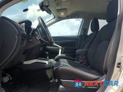 Zdjęcie 7 z 14 samochodu: 2013 MITSUBISHI OUTLANDER SPORT LE VIN:4A4AP5AU4DE017738 - miniatura