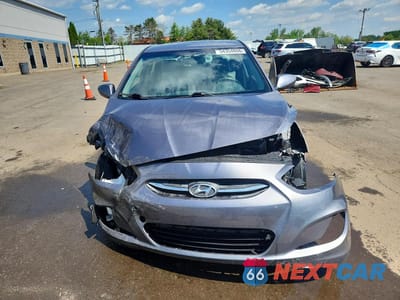 Piąte zdjęcie samochodu w środku: 2017 HYUNDAI ACCENT SE VIN:KMHCT4AE9HU327499 - miniatura
