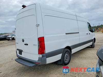 Trzecie zdjęcie samochodu z tyłu: 2021 MERCEDES BENZ SPRINTER 2500 VIN:W1W40CHYXMT051639 - miniatura