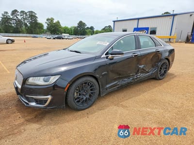2017 LINCOLN MKZ RESERVE 3LN6L5EC9HR625005 - główne zdjęcie licytacji z USA - miniatura