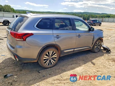 Trzecie zdjęcie samochodu z tyłu: 2020 MITSUBISHI OUTLANDER SE VIN:JA4AZ3A39LZ030628 - miniatura