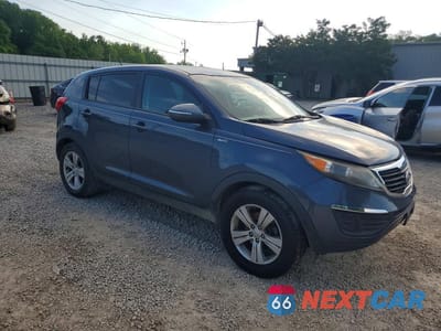 Czwarte zdjęcie samochodu z boku: 2012 KIA SPORTAGE LX VIN:KNDPBCA28C7293412 - miniatura