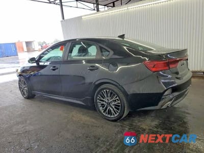 Drugie zdjęcie samochodu z przodu: 2022 KIA FORTE GT LINE VIN:3KPF54AD5NE490261 - miniatura