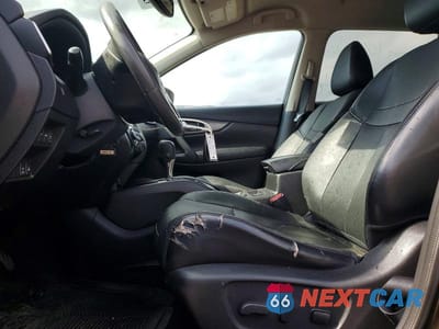 Zdjęcie 7 z 14 samochodu: 2014 NISSAN ROGUE SL VIN:5N1AT2MV9EC795757 - miniatura
