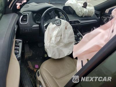 Zdjęcie 8 z 13 samochodu: 2018 MAZDA CX-9 GRAND TOURING VIN:JM3TCBDY8J0221936 - miniatura