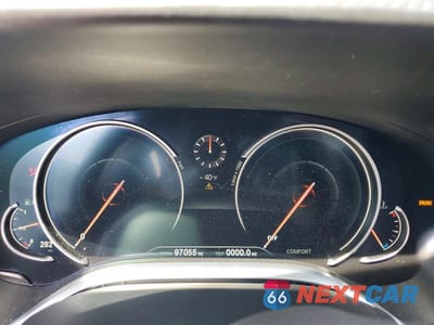 Zdjęcie 9 z 13 samochodu: 2017 BMW 740 I VIN:WBA7E2C34HG740829 - miniatura