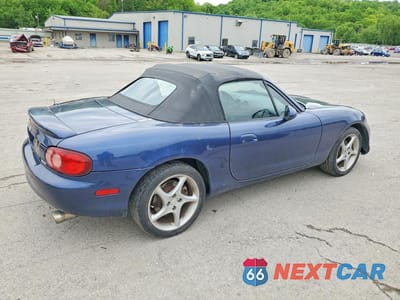 Trzecie zdjęcie samochodu z tyłu: 2003 MAZDA MX-5 MIATA BASE VIN:JM1NB353430304649 - miniatura