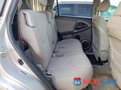 Zdjęcie 11 z 13 samochodu: 2007 TOYOTA RAV4 LIMITED VIN:JTMBD31VX75095057 - miniatura
