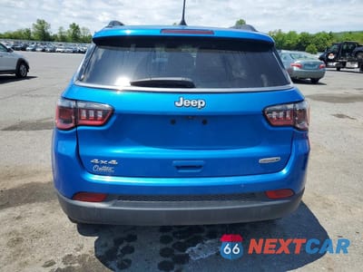Zdjęcie 6 z 13 samochodu: 2022 JEEP COMPASS LATITUDE LUX VIN:3C4NJDFB1NT117633 - miniatura