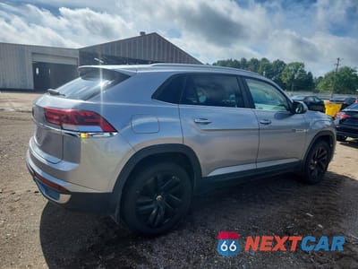 Trzecie zdjęcie samochodu z tyłu: 2022 VOLKSWAGEN ATLAS CROSS SPORT SE VIN:1V2WE2CA9NC203873 - miniatura
