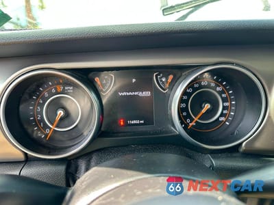 Zdjęcie 6 z 10 samochodu: 2018 JEEP WRANGLER UNLIMITED SPORT VIN:1C4HJXDG5JW162480 - miniatura