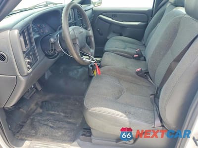 Zdjęcie 7 z 12 samochodu: 2004 GMC NEW SIERRA C1500 VIN:1GTEC14V14Z161726 - miniatura