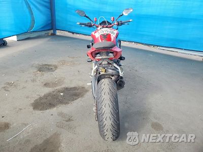 Czwarte zdjęcie samochodu z boku: 2021 DUCATI STREETFIGHTER V4 VIN:ZDMFAKNWXMB006421 - miniatura
