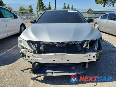 Piąte zdjęcie samochodu w środku: 2019 TOYOTA CAMRY XSE VIN:4T1B61HK3KU211042 - miniatura