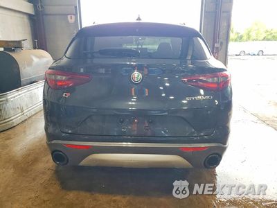 Zdjęcie 6 z 13 samochodu: 2022 ALFA ROMEO STELVIO TI VIN:ZASPAKBN1N7D47908 - miniatura
