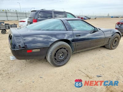 Trzecie zdjęcie samochodu z tyłu: 1991 CHEVROLET CORVETTE VIN:1G1YY2389M5101399 - miniatura