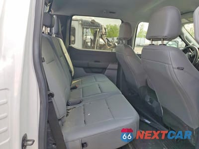 Zdjęcie 6 z 10 samochodu: 2023 FORD F350 SUPER DUTY VIN:1FT8W3DTXPED75608 - miniatura