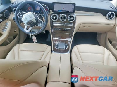 Zdjęcie 8 z 13 samochodu: 2022 MERCEDES-BENZ GLC 300 4MATIC VIN:W1N0G8EB0NV393215 - miniatura