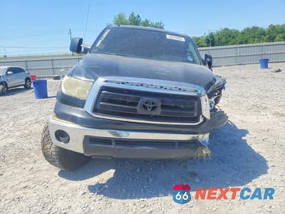 Piąte zdjęcie samochodu w środku: 2011 TOYOTA TUNDRA CREWMAX SR5 VIN:5TFDW5F11BX170097 - miniatura