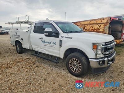 Czwarte zdjęcie samochodu z boku: 2022 FORD F350 SUPER DUTY VIN:1FT8X3BN6NED83462 - miniatura