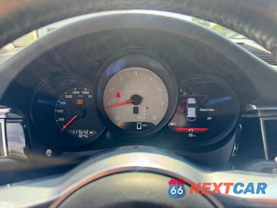 Zdjęcie 6 z 10 samochodu: 2017 PORSCHE MACAN S VIN:WP1AB2A54HLB15410 - miniatura