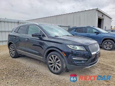 Czwarte zdjęcie samochodu z boku: 2019 LINCOLN MKC RESERVE VIN:5LMCJ3D92KUL19182 - miniatura