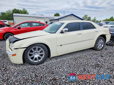 2008 CHRYSLER 300C 2C3KA63H48H140977 - główne zdjęcie licytacji z USA - miniatura