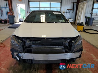Piąte zdjęcie samochodu w środku: 2019 MERCEDES-BENZ CLA 250 4MATIC VIN:WDDSJ4GB3KN754168 - miniatura