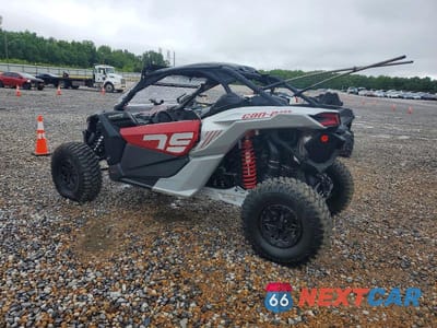 Trzecie zdjęcie samochodu z tyłu: 2024 CAN-AM MAVERICK X3 DS TURBO RR VIN:3JBVGAV4XRE000324 - miniatura