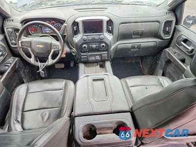 Zdjęcie 8 z 13 samochodu: 2020 CHEVROLET SILVERADO K3500 LTZ VIN:1GC4YUEY7LF134103 - miniatura