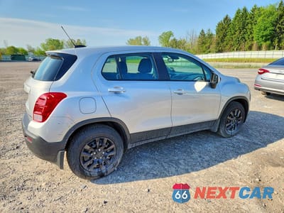 Trzecie zdjęcie samochodu z tyłu: 2016 CHEVROLET TRAX LS VIN:3GNCJKSB1GL273425 - miniatura