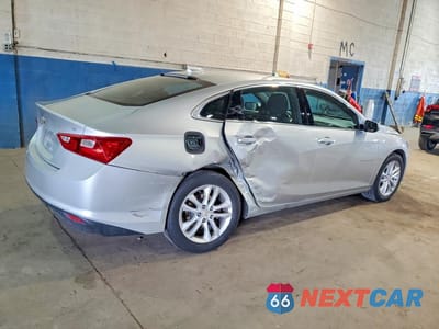 Trzecie zdjęcie samochodu z tyłu: 2017 CHEVROLET MALIBU LT VIN:1G1ZE5ST4HF169615 - miniatura