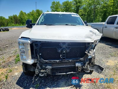 Piąte zdjęcie samochodu w środku: 2024 FORD F350 SUPER DUTY VIN:1FT8W3DT5REC29314 - miniatura