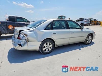 Trzecie zdjęcie samochodu z tyłu: 2002 TOYOTA AVALON XL VIN:4T1BF28B62U260211 - miniatura