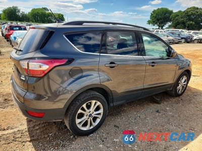 Trzecie zdjęcie samochodu z tyłu: 2018 FORD ESCAPE SEL VIN:1FMCU0HD4JUA47725 - miniatura