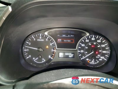 Zdjęcie 9 z 13 samochodu: 2015 NISSAN PATHFINDER S VIN:5N1AR2MM0FC699779 - miniatura