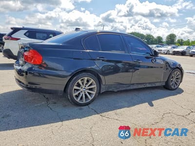 Trzecie zdjęcie samochodu z tyłu: 2011 BMW 328 XI SULEV VIN:WBAPK5C51BA662385 - miniatura