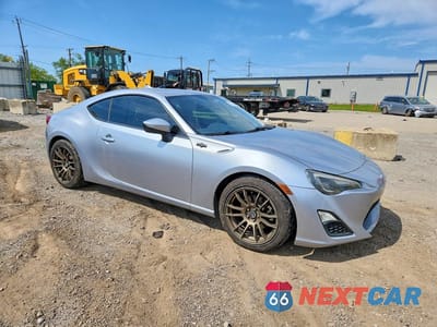 Czwarte zdjęcie samochodu z boku: 2015 SCION FR-S BASE VIN:JF1ZNAA19F8701707 - miniatura