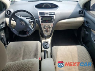 Zdjęcie 8 z 12 samochodu: 2007 TOYOTA YARIS BASE VIN:JTDBT923571048450 - miniatura