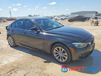 Czwarte zdjęcie samochodu z boku: 2018 BMW 320 I VIN:WBA8E1G5XJNU90170 - miniatura