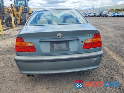Zdjęcie 6 z 12 samochodu: 2005 BMW 325 I VIN:WBAEV33435KW19918 - miniatura