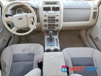 Zdjęcie 8 z 13 samochodu: 2008 FORD ESCAPE XLT VIN:1FMCU03138KE30106 - miniatura