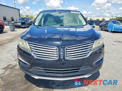 Piąte zdjęcie samochodu w środku: 2016 LINCOLN MKC VIN:5LMCJ3C94GUJ04444 - miniatura