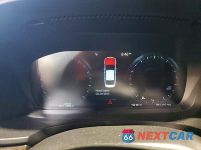Zdjęcie 9 z 13 samochodu: 2018 VOLVO S90 T5 MOMENTUM VIN:LVY982MK7JP027317 - miniatura