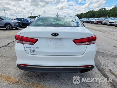 Zdjęcie 6 z 12 samochodu: 2017 KIA OPTIMA LX VIN:5XXGT4L36HG169369 - miniatura