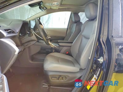 Zdjęcie 7 z 14 samochodu: 2024 TOYOTA SIENNA XLE VIN:5TDYRKECXRS215211 - miniatura