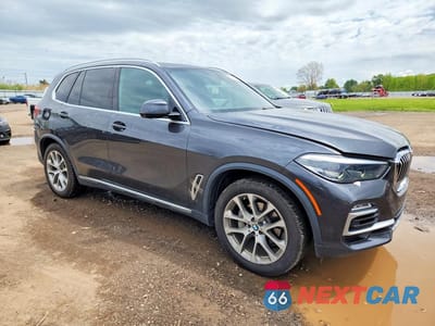 Czwarte zdjęcie samochodu z boku: 2020 BMW X5 XDRIVE40I VIN:5UXCR6C06LLL66855 - miniatura